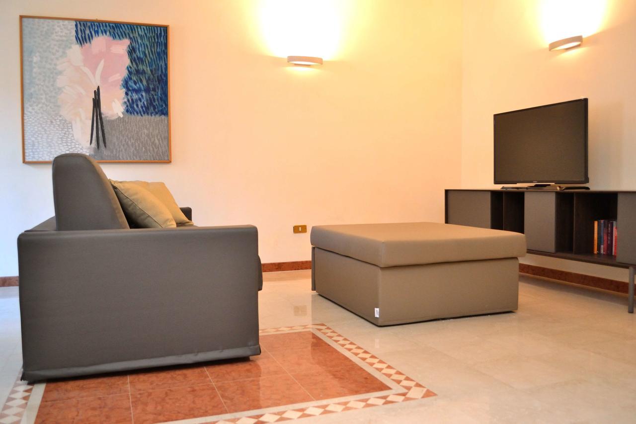 Portico Oscuro Deluxe Apartment - Centro Citta Treviso Luaran gambar
