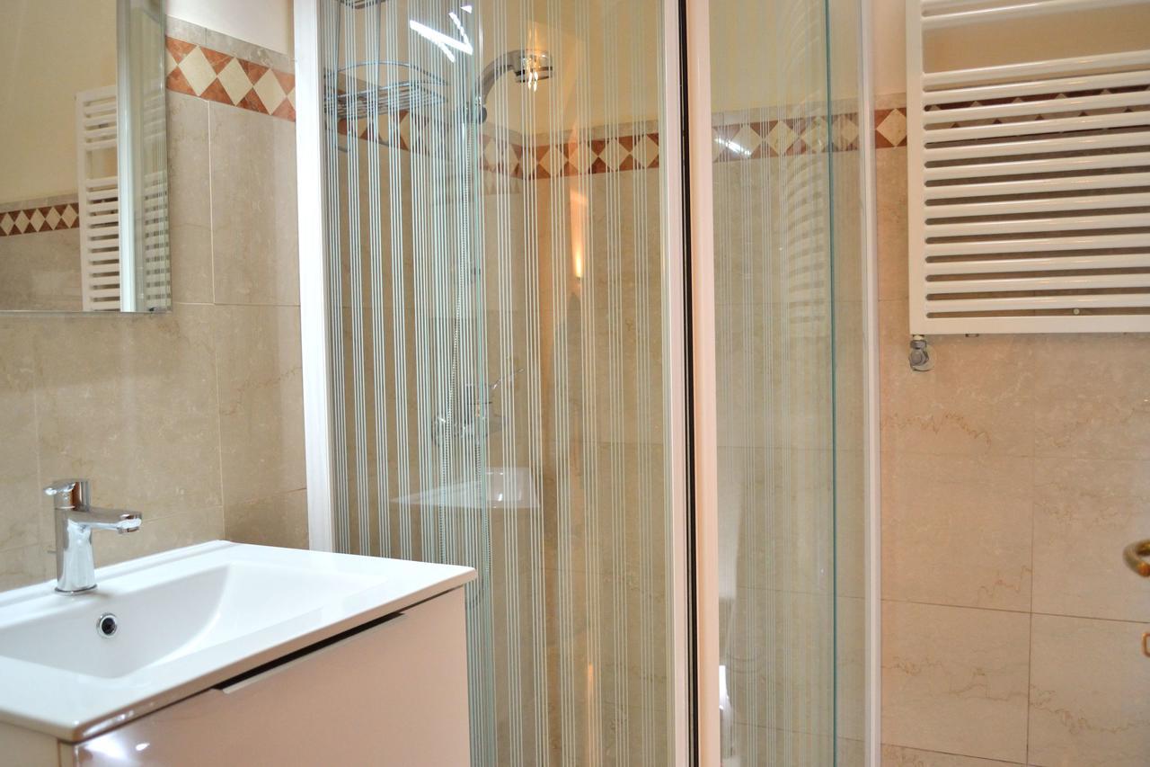 Portico Oscuro Deluxe Apartment - Centro Citta Treviso Luaran gambar