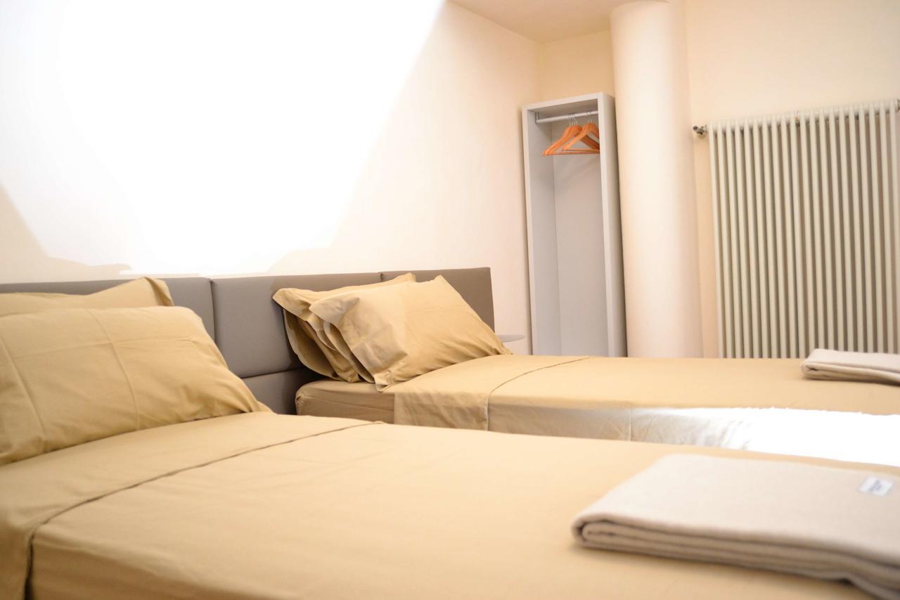 Portico Oscuro Deluxe Apartment - Centro Citta Treviso Luaran gambar