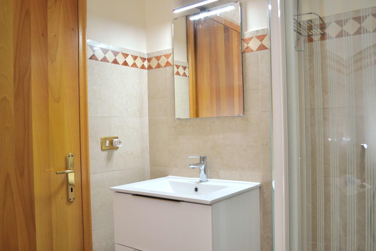 Portico Oscuro Deluxe Apartment - Centro Citta Treviso Luaran gambar