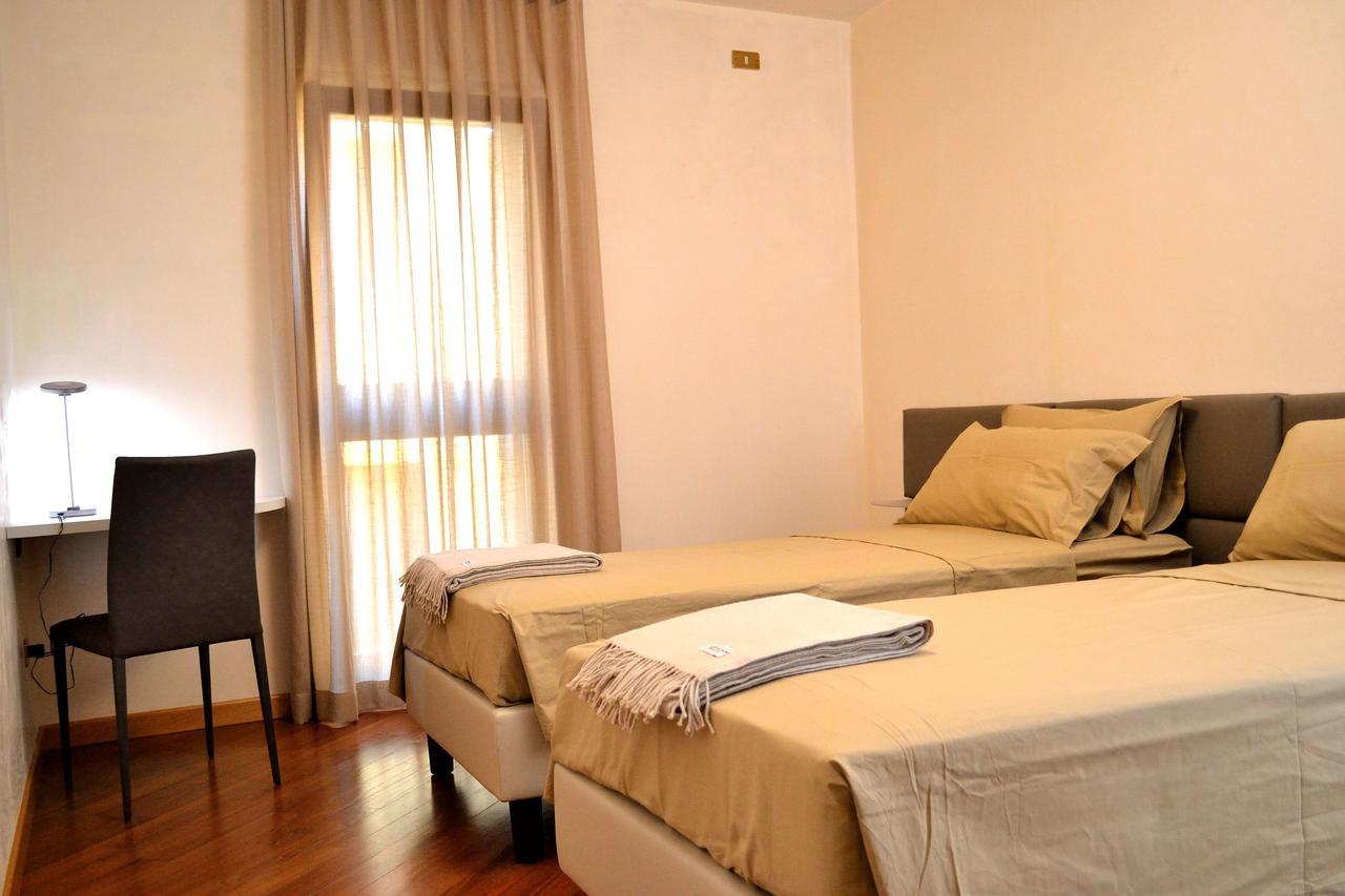 Portico Oscuro Deluxe Apartment - Centro Citta Treviso Luaran gambar