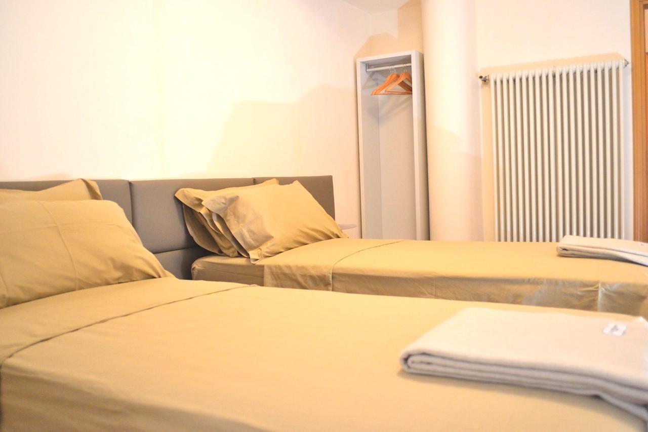 Portico Oscuro Deluxe Apartment - Centro Citta Treviso Luaran gambar