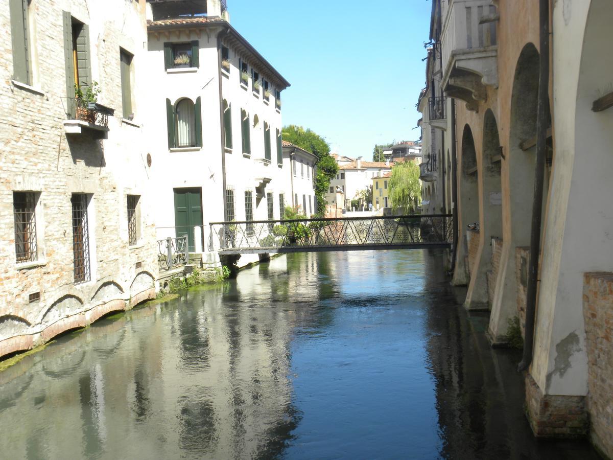 Portico Oscuro Deluxe Apartment - Centro Citta Treviso Luaran gambar