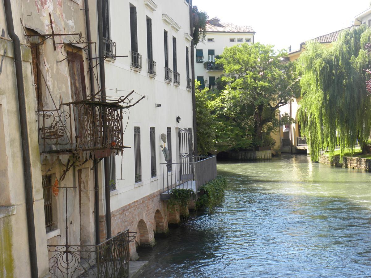 Portico Oscuro Deluxe Apartment - Centro Citta Treviso Luaran gambar