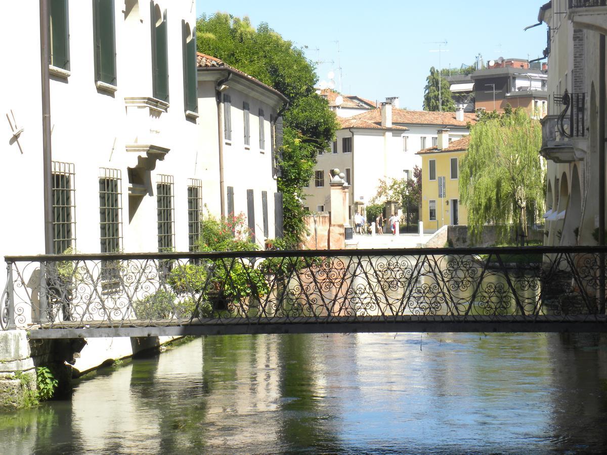 Portico Oscuro Deluxe Apartment - Centro Citta Treviso Luaran gambar